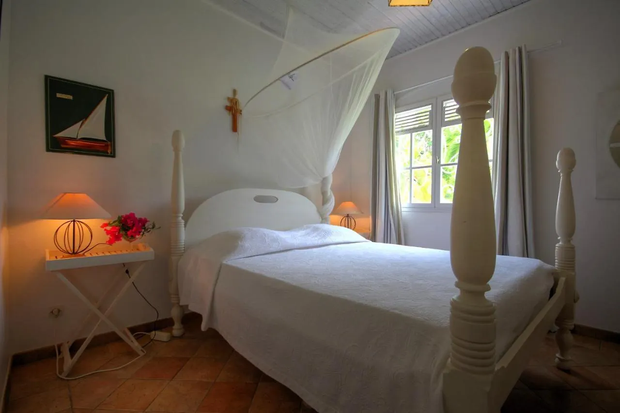 Villa avec piscine et vue mer  Le Robert Martinique