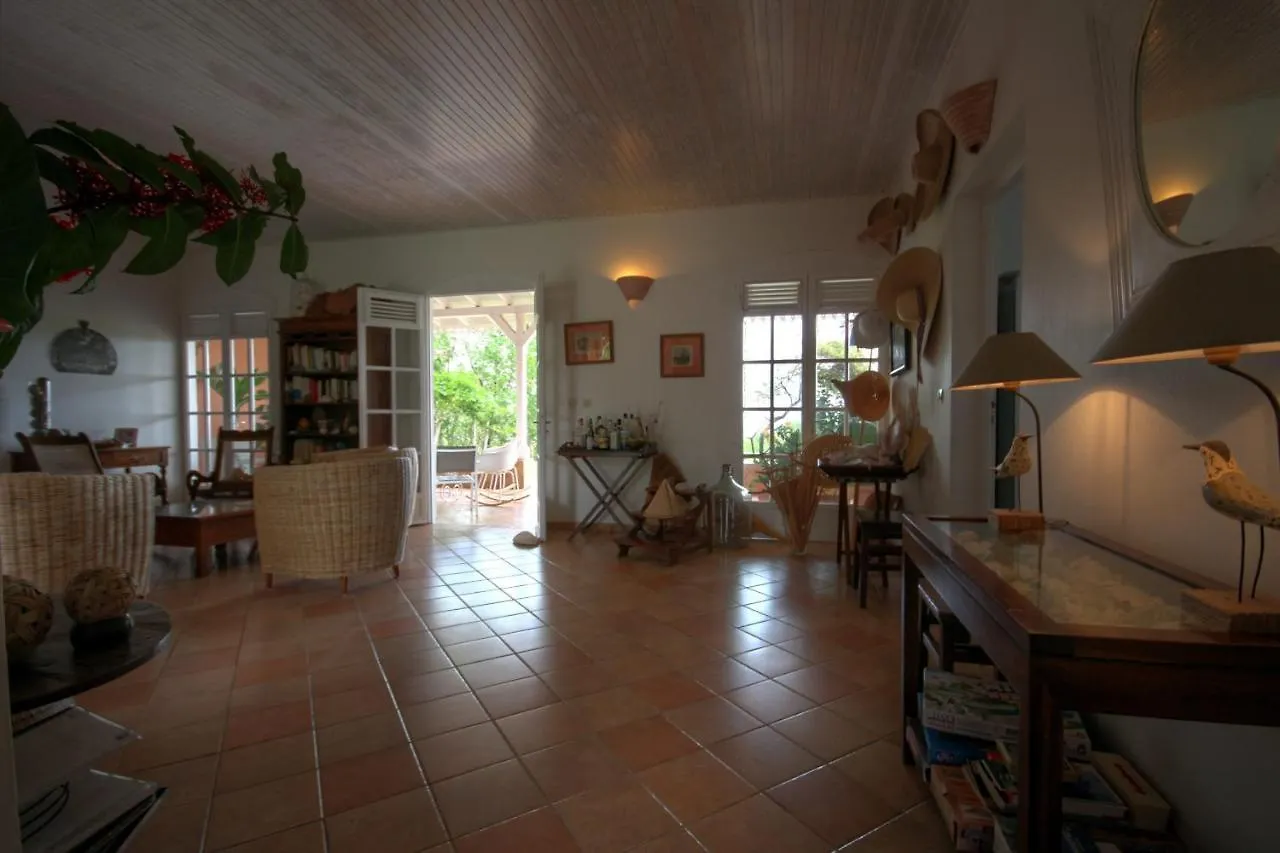 Villa avec piscine et vue mer  Le Robert